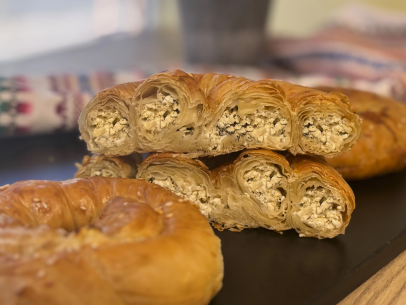 Плацинда с творогом и зеленью