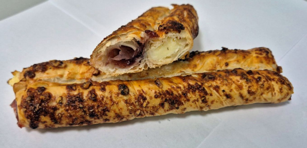 Роллини с клубникой и ванильным кремом 120/100гр.
